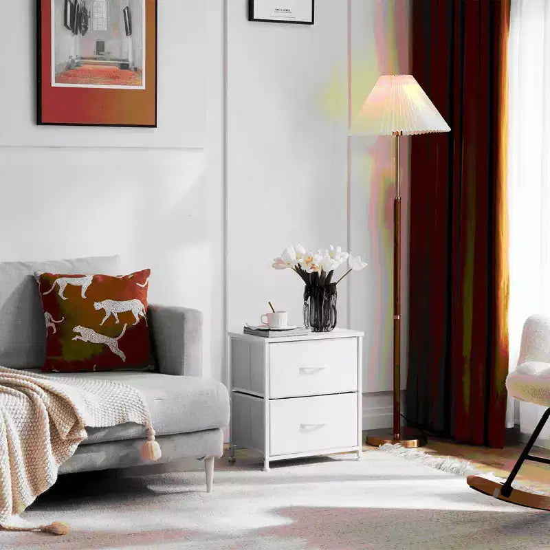 Commode à tiroirs avec cadre en métal et plateau en bois