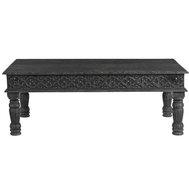 Table basse noire en bois massif vieilli